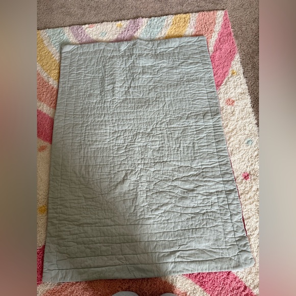 Pottery Barn White Red Quilt Blanket with Santa and Reindeer Crib size - Picture 13 of 13